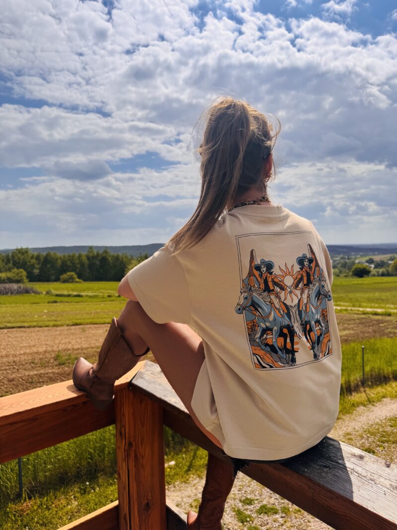 t-shirt alma boxy wild hearts