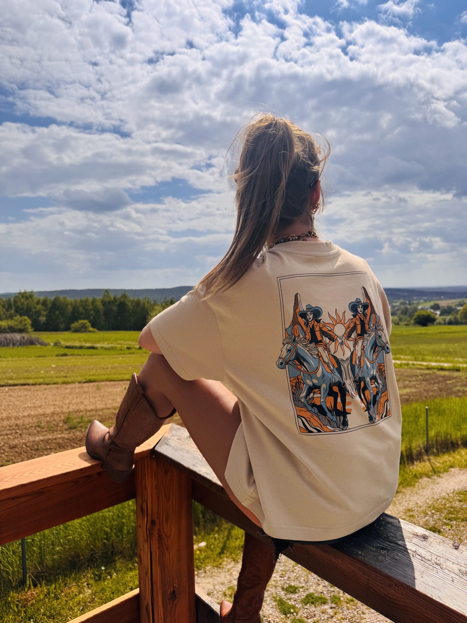 t-shirt alma boxy wild hearts